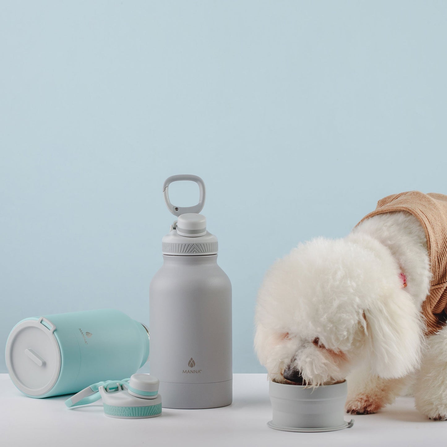46-oz-rover-bottle-o7 WEB_156A7390_2b12558f-2e11-4712-881b-a120febc680c.jpg